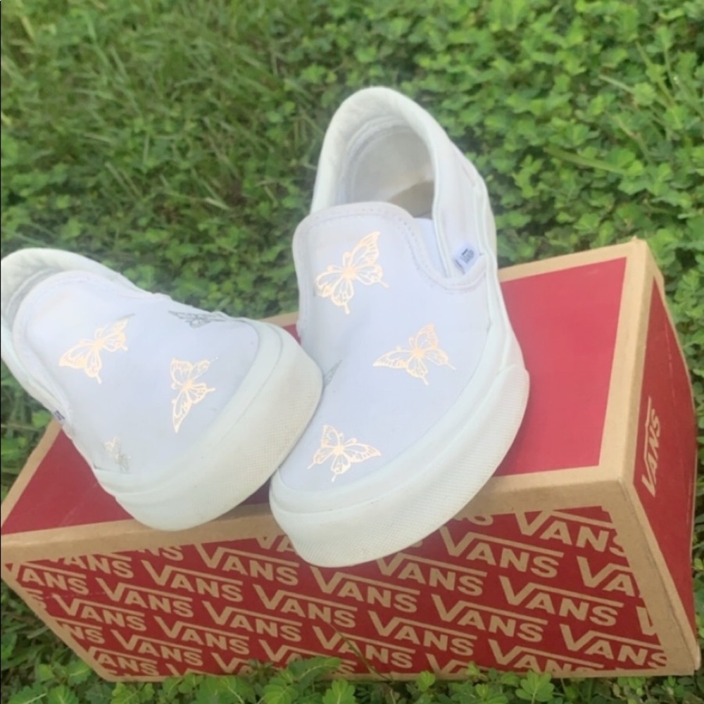Custom Reflective Vans